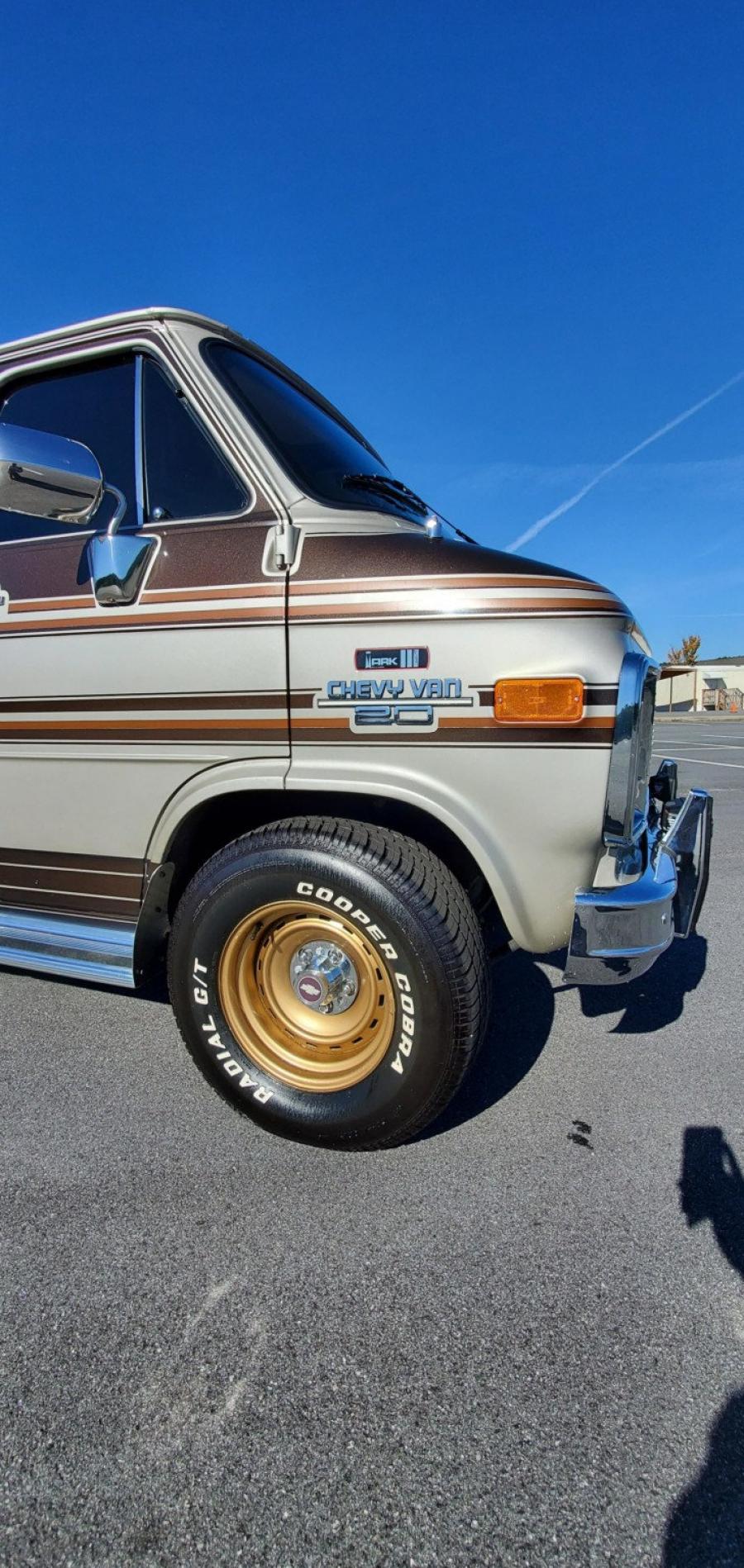 Детали экстерьера Chevrolet G20 Conversion Van  (CG21305) 1988 года  (фото 88 из 257)